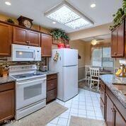 11008 W Thunderbird Blvd, Sun City, AZ 85351 - photo 3