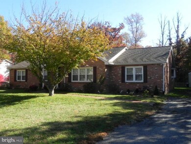 10713 Holleybrooke Dr, Spotsylvania, VA 22553 - photo 7