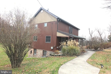 48 Poor Farm Rd unit COTTAGE, Pennington, NJ 08534 - photo 3