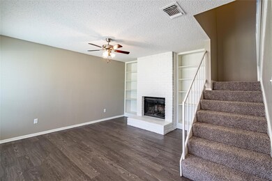 808 Treadwell Ct unit 808A, Hurst, TX 76053 - photo 4