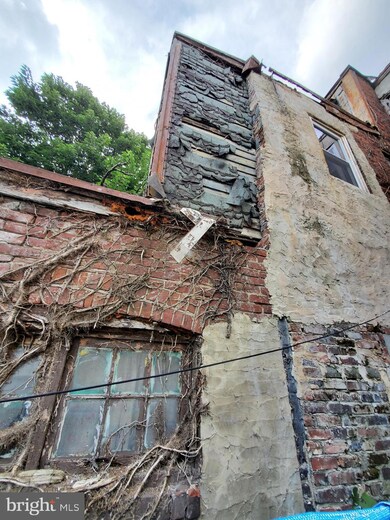 2324 Reed St, Philadelphia, PA 19146 - photo 6