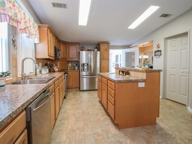 37627 New Horizons Blvd, Zephyrhills, FL 33541 - photo 4