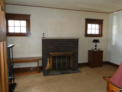 39 Holmes Ct, Albany, NY 12209 - photo 2