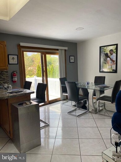 102 Snow Drop Ln, Penns Grove, NJ 08069 - photo 7