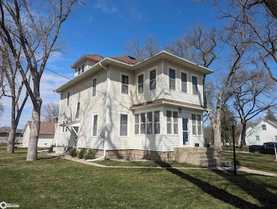 301 5th Ave N, Humboldt, IA 50548 - photo 3