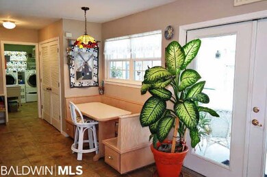 This home also has a wonderful cozy Breakfast Nook