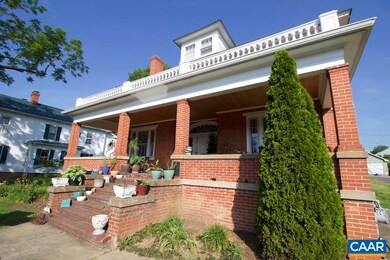 325 Chestnut Ave unit A, Waynesboro, VA 22980 - photo 2