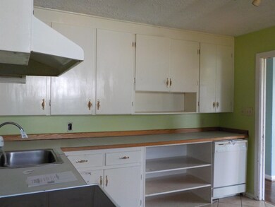 125 James Ave, Waynesboro, VA 22980 - photo 7