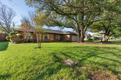 1013 Princeton Place, Cleburne, TX 76033 - photo 2