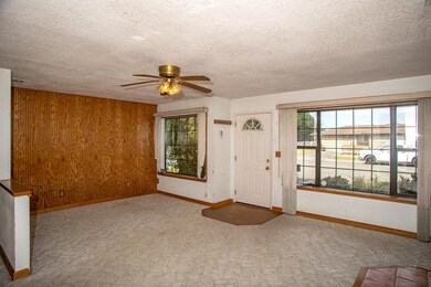 08 Living Room