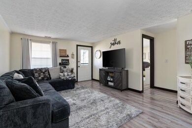 790 Orchard Glen Ct, Columbus, OH 43228 - photo 6