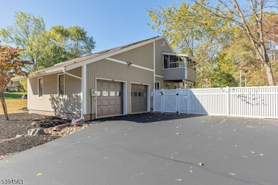 16 Dartmouth Rd, Annandale, NJ 08801 - photo 4