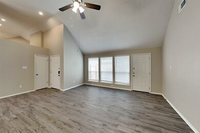 13215 Noblecrest Dr, Houston, TX 77041 - photo 2