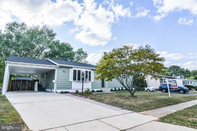 340 Marganza S, Laurel, MD 20724 - photo 2