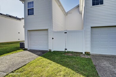 6715 Arbor Creek Dr unit 20, Louisville, KY 40228 - photo 5