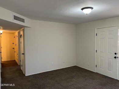 10640 Cuatro Vistas Dr unit A, El Paso, TX 79935 - photo 3