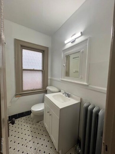 825 Beaconsfield #2n Ave, Grosse Pointe Park, MI 48230 - photo 7