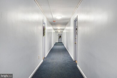 420 N Wayne Ave unit 11, Wayne, PA 19087 - photo 5