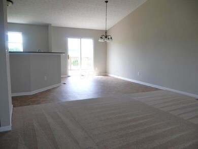 5771 Templar St, Columbus, OH 43232 - photo 3