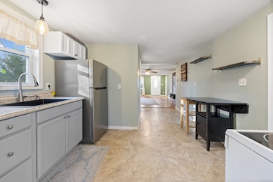 39 Eugene Ave, Bristol, CT 06010 - photo 5