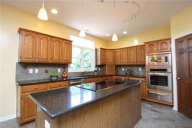 10548 Chestnut Hill Ct, Fishers, IN 46037 - photo 7