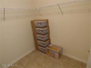 3058 Hawks Hill Ln, Jacksonville, FL 32216 - photo 4