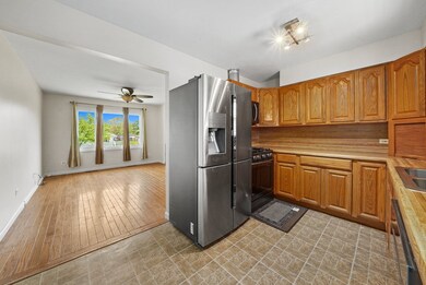 1914 Jethro Ave, Zion, IL 60099 - photo 6