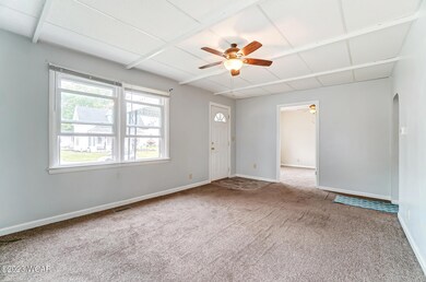 610 Bellefontaine St, Wapakoneta, OH 45895 - photo 5