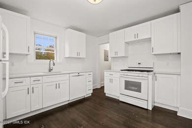 530 River Rd unit 2, Cos Cob, CT 06807 - photo 7