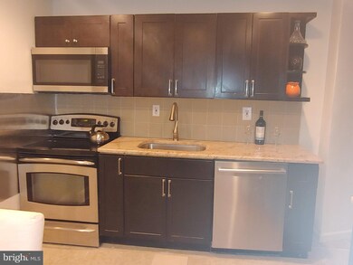 2339 Gerritt St, Philadelphia, PA 19146 - photo 6