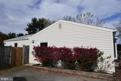 333 Walgrove Rd, Reisterstown, MD 21136 - photo 3