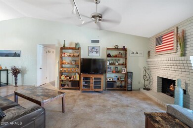 06-Family Room