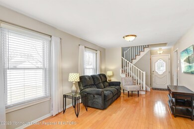 07-Family Room