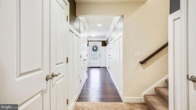 10709 Caledonia Meadow Dr, Manassas, VA 20112 - photo 3