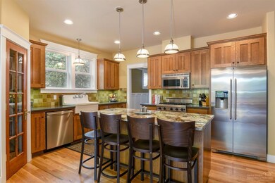 1857 NW Remarkable Dr, Bend, OR 97701 - photo 6