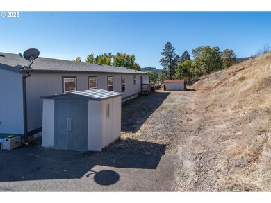2454 Landers Ave, Roseburg, OR 97471 - photo 5