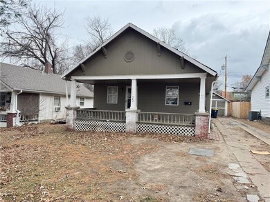 20 W 77th Terrace, Kansas City, MO 64114 - photo 2