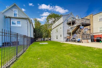 unlisted-address, Chicago, IL 60625 - photo 2