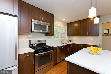 3304 Potterton Dr, Falls Church, VA 22044 - photo 5