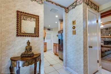 Hallway/Foyer