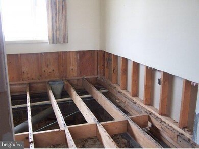 138 E Raritan Dr, Little Egg Harbor Township, NJ 08087 - photo 4