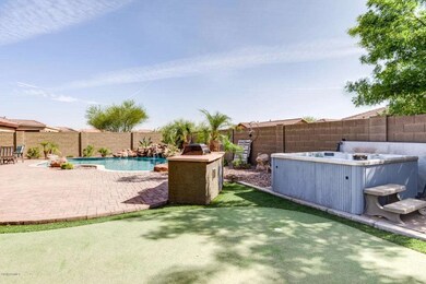 Built in BBQ and Hot Tub