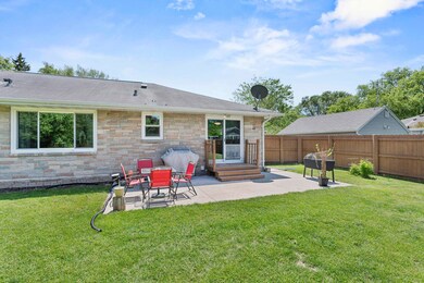 618 E Harding Dr, Appleton, WI 54915 - photo 5