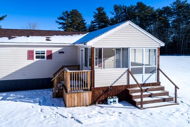 4-Enclosed Deck (1 of 3)