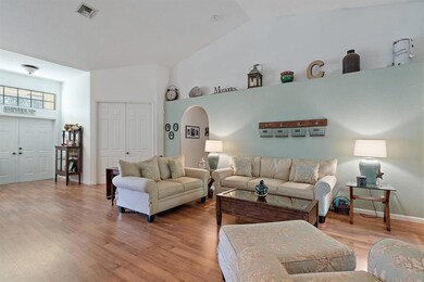 10445 154th Rd N living room 2