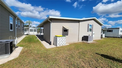 3324 Spanish Oak Terrace, Sarasota, FL 34237 - photo 4