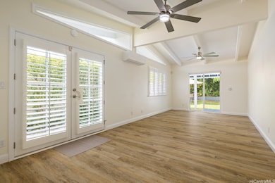 LIVING/DINING ROOM FACING BACKYARD