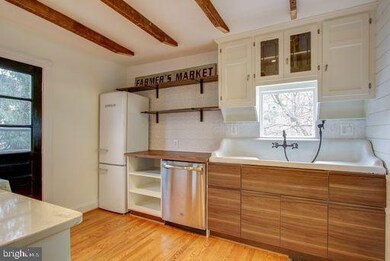123 Grant Ave, Takoma Park, MD 20912 - photo 5