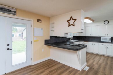 2580 SW Wickiup Av_0040 copy
