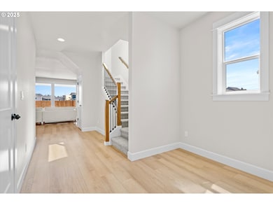 844 NE 17th Ave, Canby, OR 97013 - photo 5